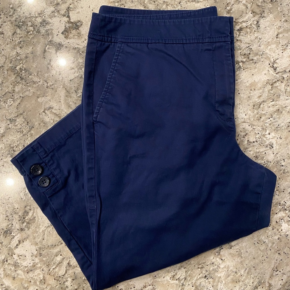 EUC Talbots “Pedal Pusher” capri pants in navy blue, size 14